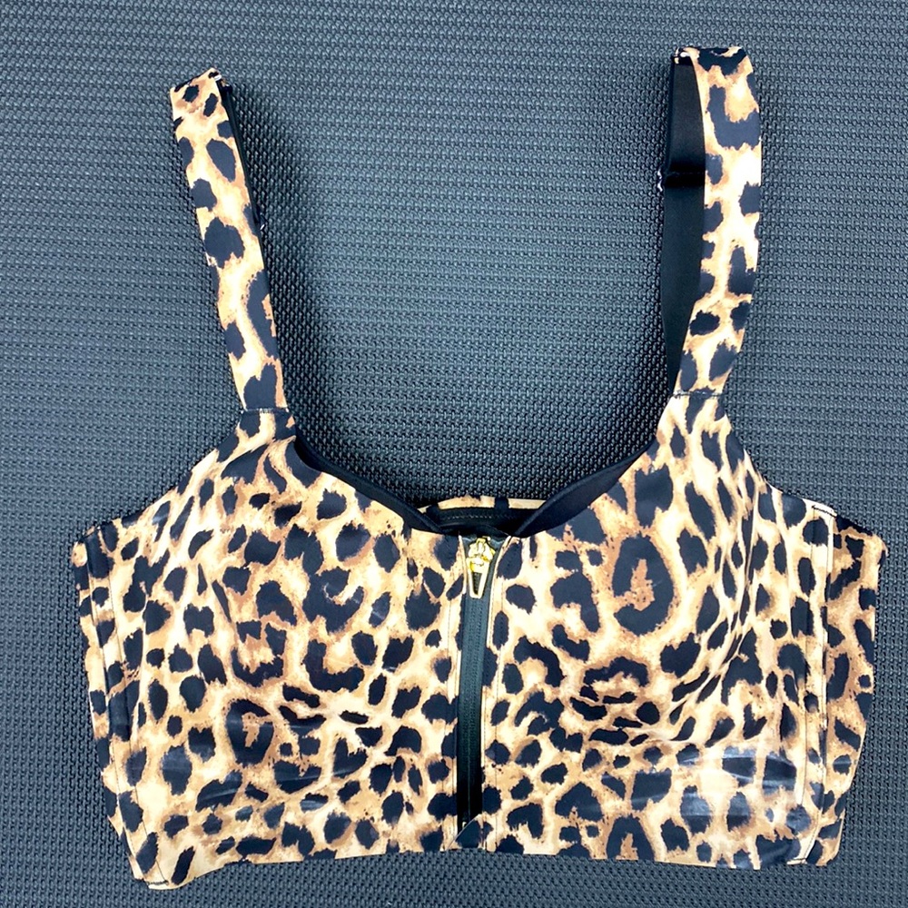 Victoria Secret sport bra size 36B
